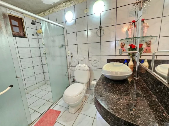 Imagem # Casa dos Seus Sonhos à Venda no Bairro Montese ### Descrição do Imóvel Apresentamos uma casa e...