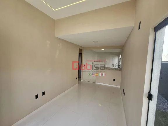 Imagem Casa com 2 dormitórios à venda, 61 m² por R$ 330.000,00 - Vila do Peró - Cabo Frio/RJ
