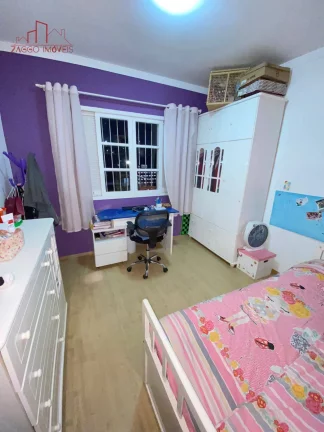 Imagem Ótimo sobrado em Rua Sem Saída - 3 Dorms - 138 m²