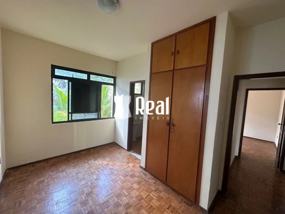 Imagem 5 suítes - Amplo e Bem Localizado