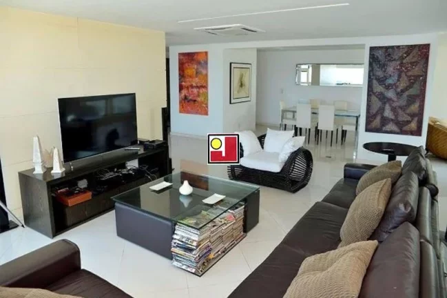 Imagem Vendo AlfaQuality, frontal mar, Praia da Barra, 247m², 3sts, 4 vagas, nascente, alto, segurança, ônibus, clube, tênis, ginásio, piscina, futebol, skat