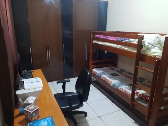 Imagem Casa à venda na Avenida Brasília, próxima ao mercado Nagumo