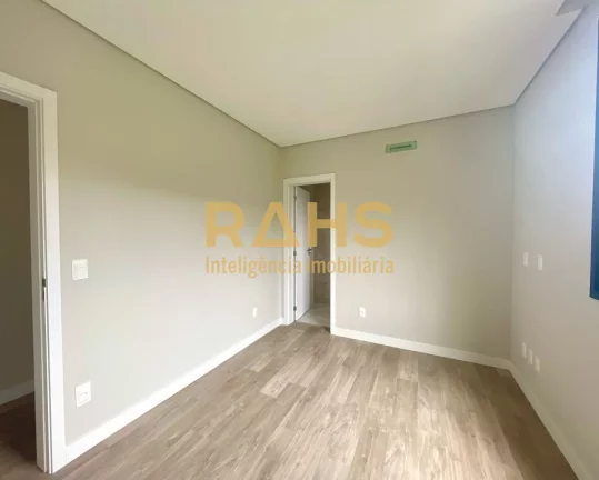 Imagem Excelente sobrado geminado localizado no bairro Jardim Sofia, bem próximo ao Shopping Garten. Conta...