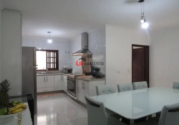 Imagem Sobrado à venda 3 Quartos, 3 Suites, 3 Vagas, 150M², Vila Alto de Santo André, Santo André - SP