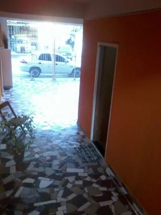 Imagem Casa-Alvenaria-para-Venda-em-Jardim-Maria-Helena-Barueri-SP
