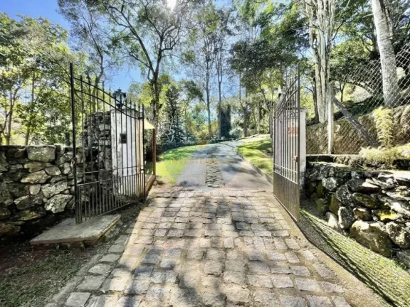 Imagem Casa em Condomínio a Venda no bairro Granja Viana - Embu das Artes, SP