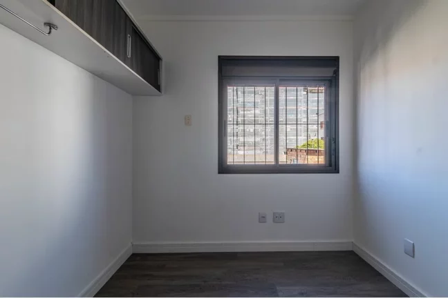 Imagem Apartamento à venda no bairro Passo da Areia - Porto Alegre/RS