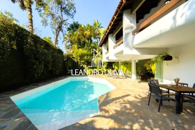 Imagem Casa tipo para venda em Vila Tramontano com 4 quartos, sendo 2 suítes, 375m²