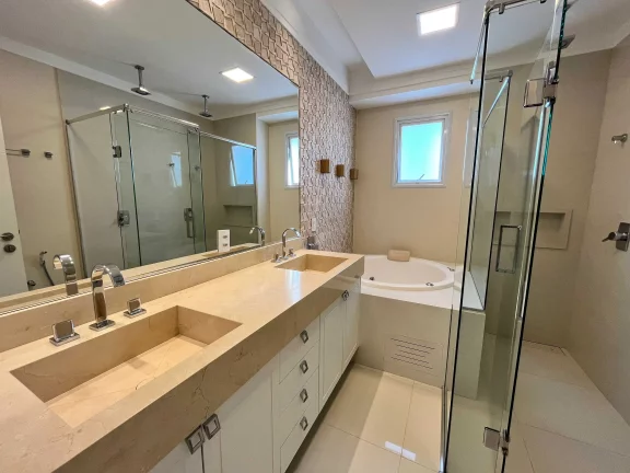 Imagem Apartamento com 4 suítes e 3 vagas de garagem em Balneário Camboriú/SC