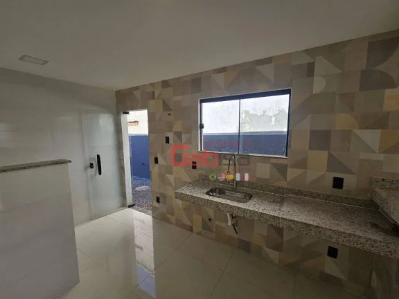 Imagem Casa com 2 dormitórios à venda, 61 m² por R$ 330.000,00 - Vila do Peró - Cabo Frio/RJ