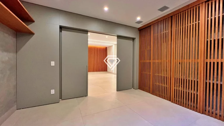 Imagem Sobrado 4 Suítes, 382 m² c/ armários e lazer à venda no Condomínio Alphaville