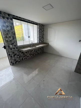 Imagem Casa Duplex - 03 quartos sendo 01 suíte - Bairro Jardim Vitória cód -1469