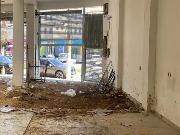 Imagem Salão para alugar, 120 m² por R$ 5.760,00/mês - Centro - Poá/SP