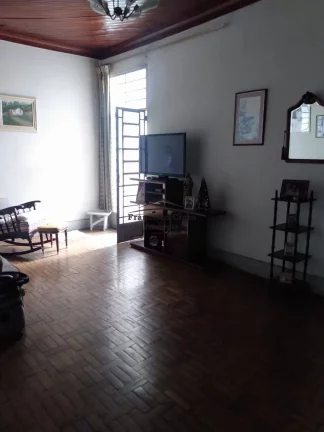Imagem Casa à venda no bairro Centro - Guaratinguetá/SP