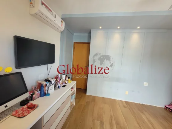 Imagem DUPLEX R$940.000,00 03 DORMITÓRIOS, SALA AMPLIADA COM VARANDA E CHURRASQUEIRA GRILL, 02 VAGAS DEMARCADAS, COZINHA PLANEJADA, LOCALIZAÇÃO PRIVILEGIADA