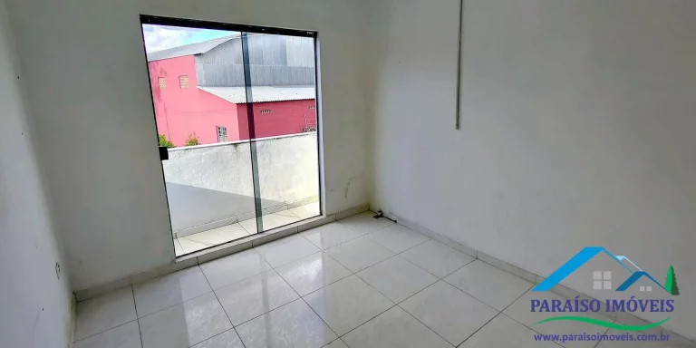 Imagem Oportunidade Única! Casa com 3 Quartos, Garagem Coberta e Ótima Localização