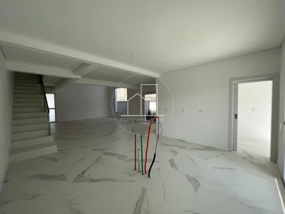 Imagem Casa Alto Padrão para Venda em Florianópolis / SC no bairro Ingleses do Rio Vermelho