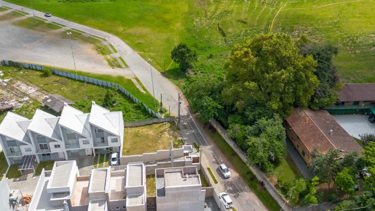 Imagem Terreno Campo Comprido Pronto para construir!