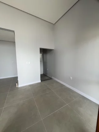 Imagem Casa de 3 quartos sendo um suine no Bosque dos Ipes