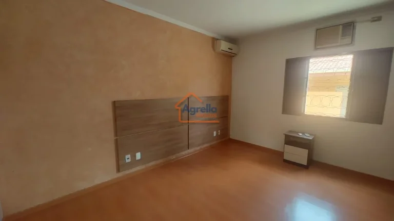 Imagem Casa à venda no bairro JARDIM NOVA SANTA CRUZ - Mogi Mirim/SP