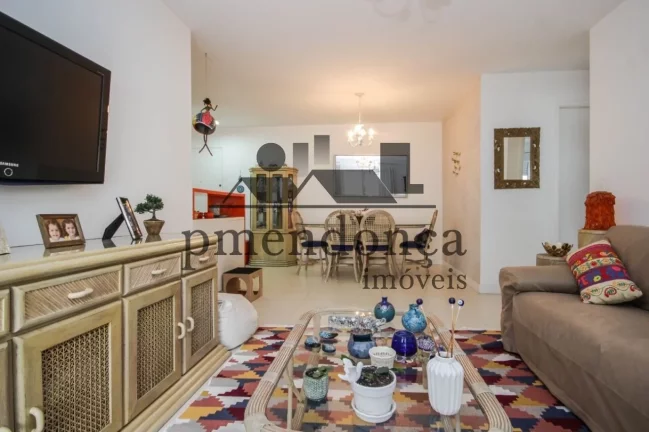 Imagem Apartamento com 78m² no Alto de Pinheiros, 2 quartos (1 suíte) e 2 vagas.