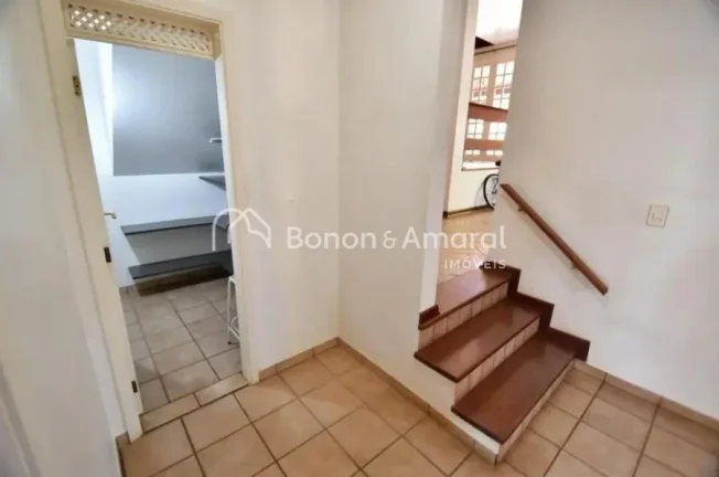 Imagem Casa á venda no bairro Jardim Santa Marcelina em Campinas-SP. Casa implantada em terreno de 943m² ...