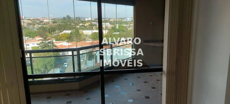 Imagem Apartamento com 4 vagas, 4 dormitórios sendo 2 suítes, todos com armários, portas balcões, venezianas automáticas e lindas vistas. 287m2. 1 por andar