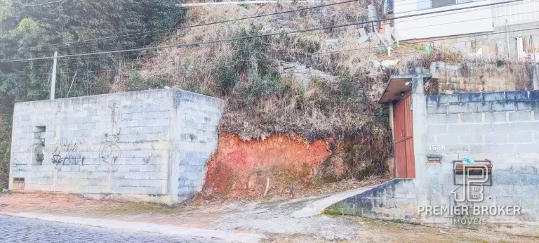 Imagem Terreno à venda, 143 m² por R$ 150.000,00 - Jardim Europa - Teresópolis/RJ