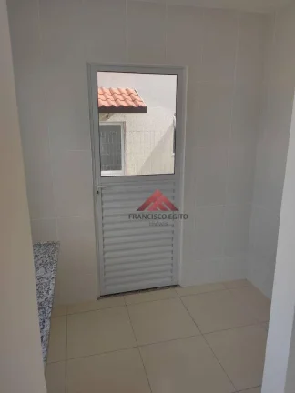 Imagem Casa com 2 dormitórios à venda, 45 m² por R$ 200.000,00 - Três Pontes - Itaboraí/RJ