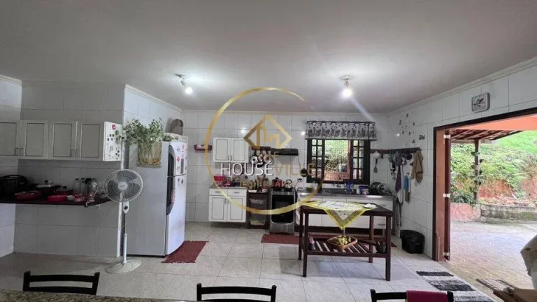 Imagem Chácara 11.000 m², Bairro do Freitas, Zona Norte de São José dos Campos.