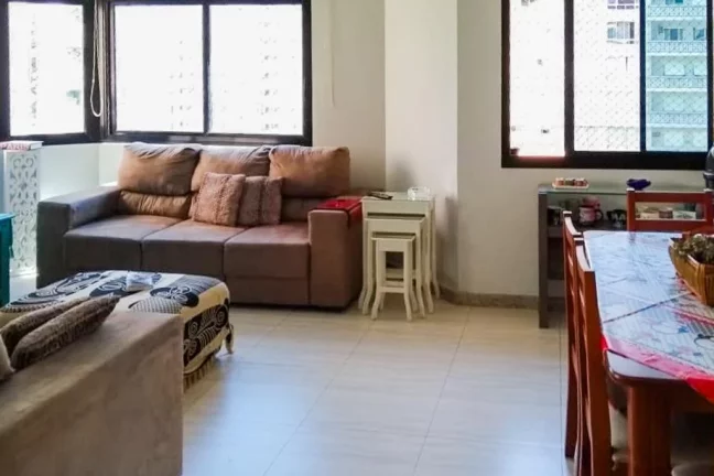 Imagem Flat com 3 dormitórios à venda, 112 m² por R$ 700.000,00 - Pitangueiras - Guarujá/SP