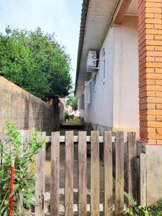 Imagem "Descubra o encanto da vida rural em Santa Maria! Casa com 2 dormitórios, piscin