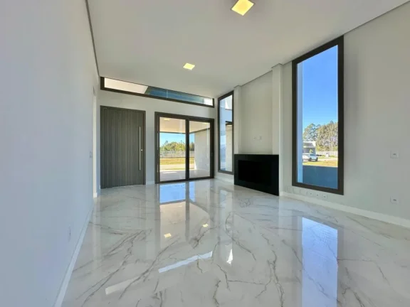 Imagem Casa em Condominio 3 Dormitórios - Bairro Arroio Teixeira