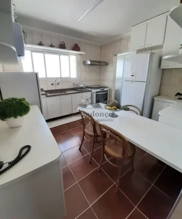 Imagem Apartamento no Sumaré com 3 quartos (01 suí­te) e 03 vagas, 136m2