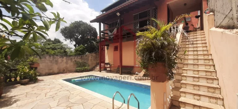 Imagem Imperdível oportunidade: Casa à venda no Centro de Franco da Rocha-SP, com 4 quartos, 1 suíte, 2 salas e mais!