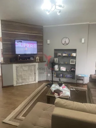 Imagem CASA A UMA QUADRA DA DOM JOAQUIM, pronta para moradia, toda reformada, é só se mudar