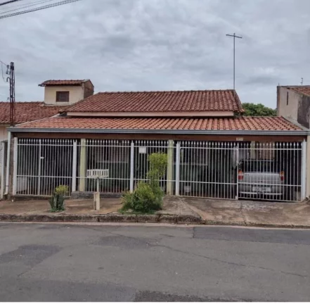 CASA A VENDA NO JARDIM SIMÔES