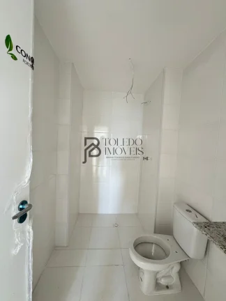 Imagem Apartamento de 2 dormitórios sendo 1 suíte, prédio frente mar no bairro Vila Mirim - Praia Grande