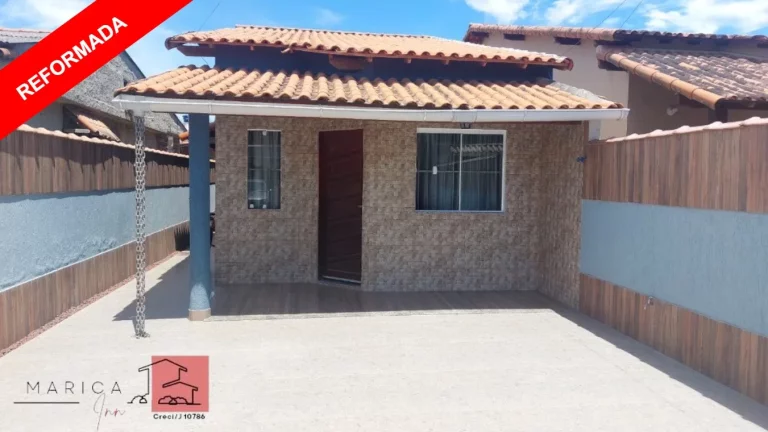 Casa à Venda - Próx. à Praia, Totalmente Reformada!