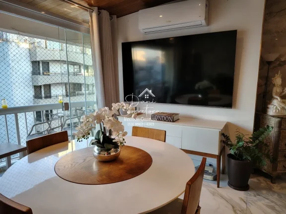 Imagem Imperdível! Apartamento de 2 quartos com suíte e 2 vagas de garagem em Pitangueiras, Guarujá-SP - 78m² de conforto e elegância!