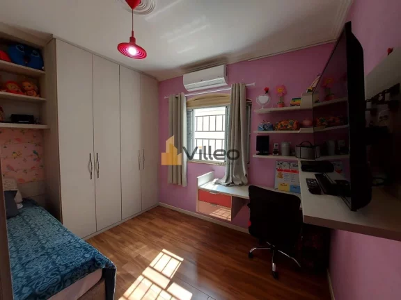 Imagem Apresentamos uma residência que une espaço, conforto e elegância no Wanel Ville II, um dos bairro...