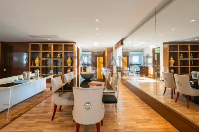 Imagem Imperdível oportunidade! Apartamento à venda em São Paulo-SP, Jardim Paulista. 3 quartos, 3 suítes, 3 salas, 4 banheiros, 4 vagas, 268m².