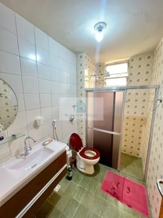 Imagem Apartamento à venda em Niterói-RJ, bairro São Lourenço: 2 quartos, 1 sala, 1 banheiro, 1 vaga de garagem - 50m² de área.