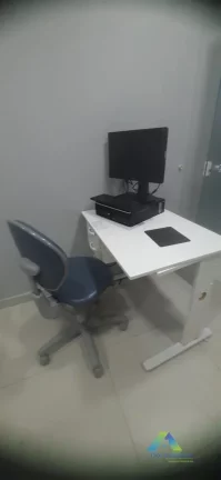 Imagem Sala Comercial com 15m² toda estruturada com cadeira odontológica em localização privilegiada na Vila das Mercês/Saúde. Ambiente ideal para profissionais dentista.