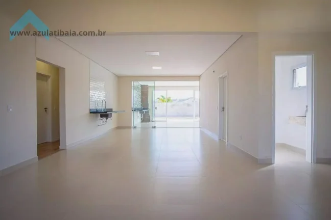 Imagem Descubra o Luxo de Viver em Atibaia: Casa com Lazer Completo, Jardim Shangri-la