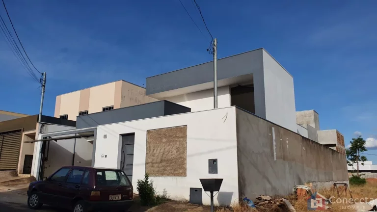 Imagem Casa à Venda no Ipanema II – 3 Quartos (1 Suíte) | 239m² de Conforto em Patos de Minas-MG