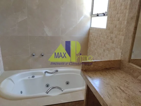 Imagem Imperdível casa de 3 quartos e ampla área na Vila Santista, Atibaia-SP - 1,97m², 1 suíte, 3 salas, 3 banheiros, 6 vagas.