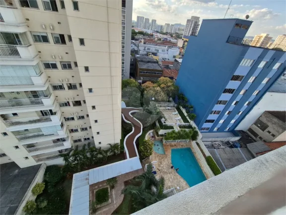 Imagem Apartamento à venda com 2 quartos, sendo 1 suíte, no condomínio Oásis Residencial Club Lapa, São Paulo - SP