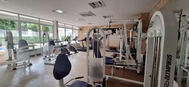 Imagem Apartamento com 3 dormitórios para alugar, 110 m² por R$ 5.500,00/mês - Vila Itapura - Campinas/SP