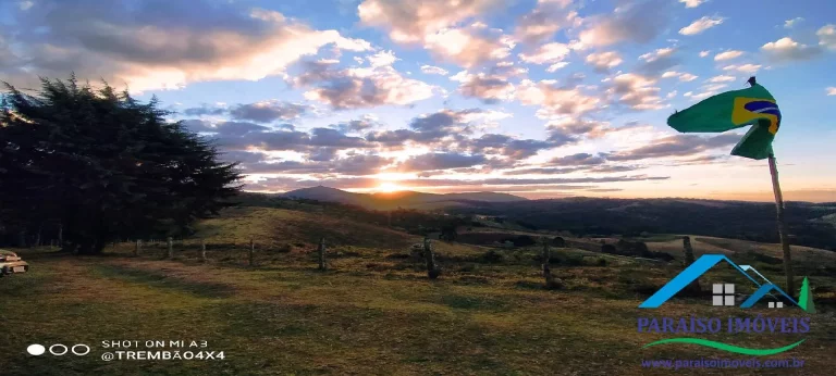 Imagem Seu Refúgio na Serra da Mantiqueira: Vista Panorâmica e Sustentabilidade!